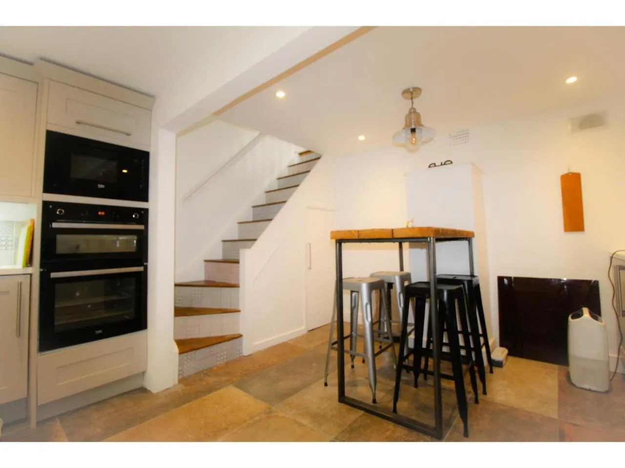 Terraced Kemptown House With A Balcony By The Sea Apartment Brighton